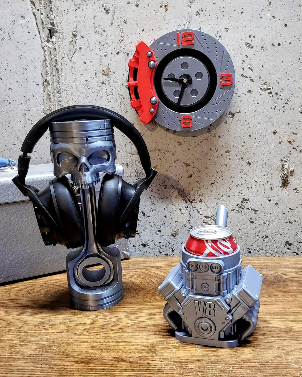 Skull Piston Headphone Stand