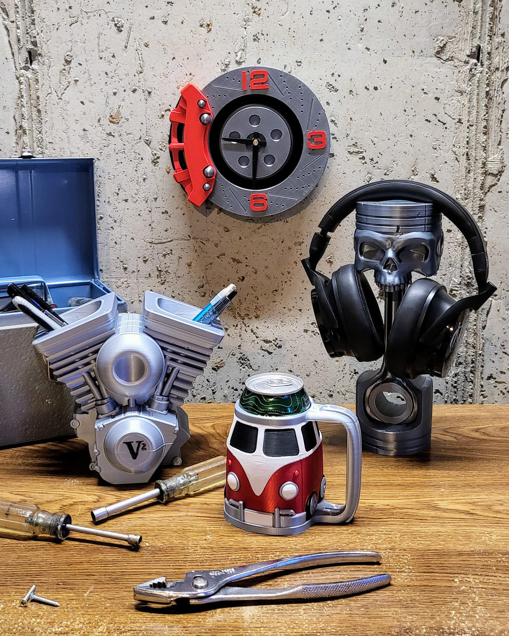 Skull Piston Headphone Stand